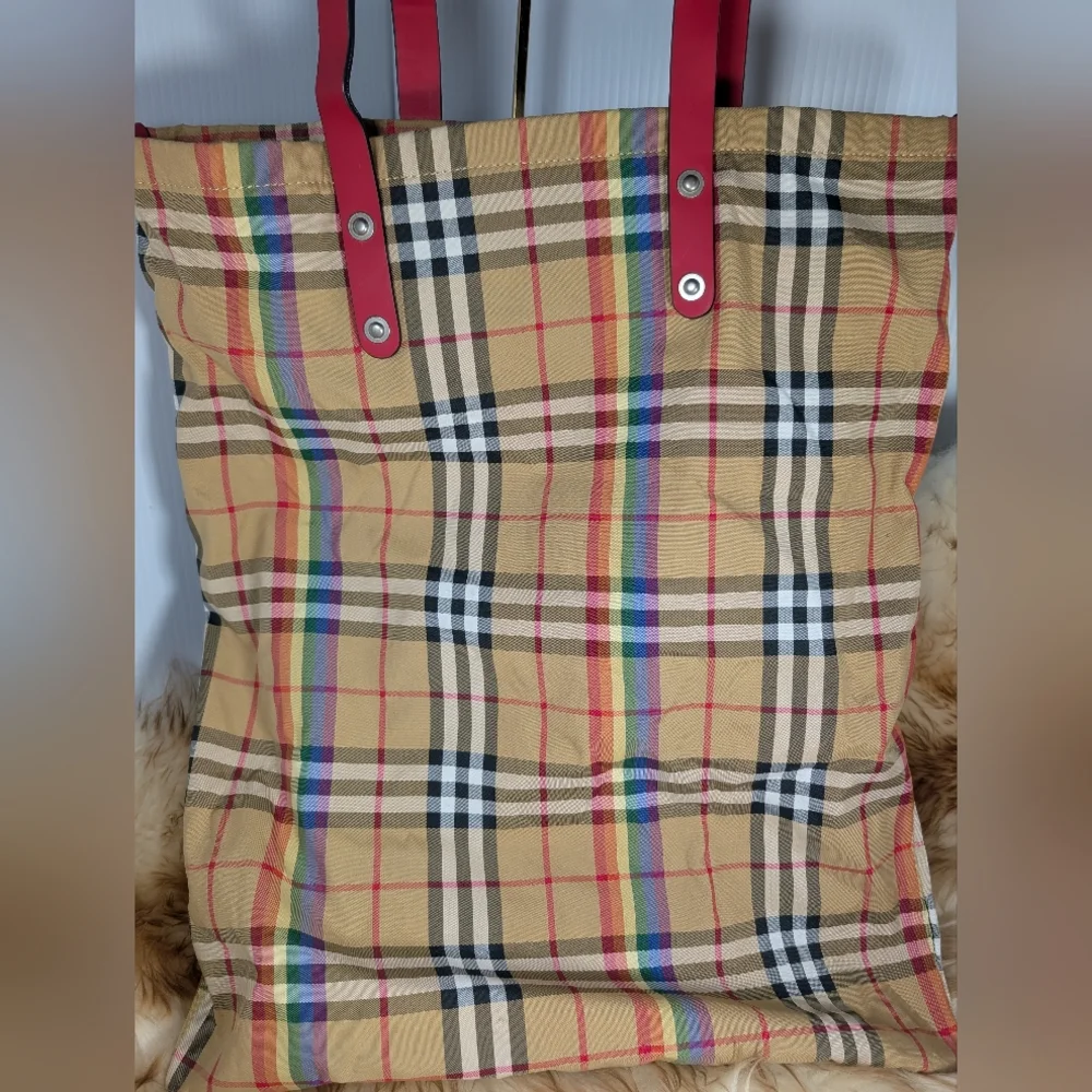 Authentic Burberry Nova Check Rainbow Large  Tote Bag - Picture 2 of 6
